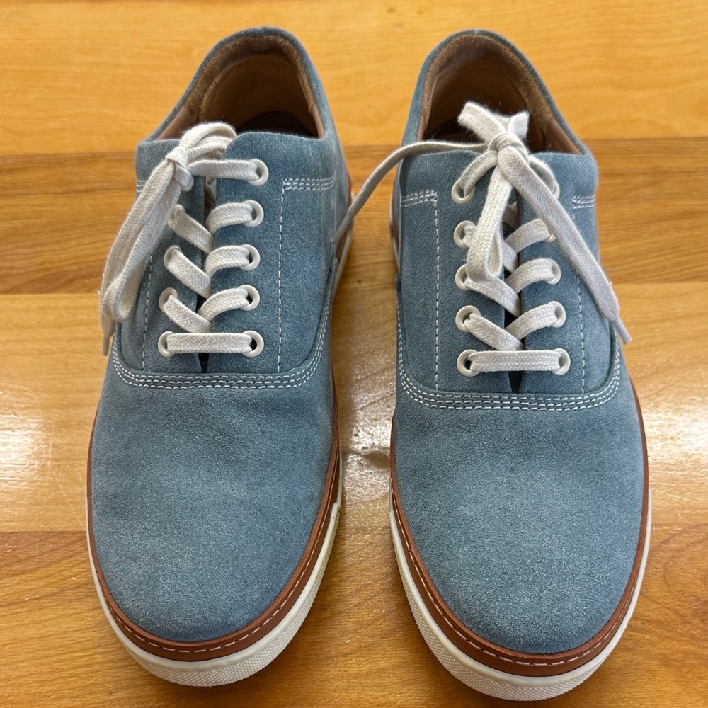 Allen Edmonds men’s Porter Derby Oxford sneakers.